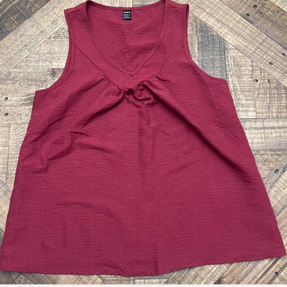 SHEIN Red Sleeveless Tank Top